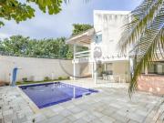 Casa com 4 dormitórios à venda, 350 m² por R$...