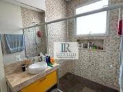 Casa com 4 dormitórios à venda, 350 m² por R$...