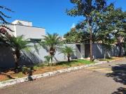 Casa com 4 dormitórios à venda, 353 m² por R$...