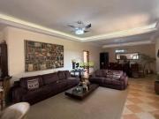 Casa com 4 dormitórios à venda, 353 m² por R$...