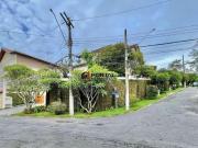 Casa com 4 dormitórios à venda, 357 m² por R$...