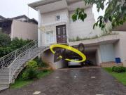Casa com 4 dormitórios à venda, 360 m² por R$...