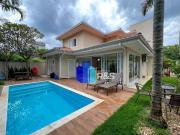 Casa com 4 dormitórios à venda, 360 m² por R$...