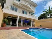 Casa com 4 dormitórios à venda, 360 m² por R$...