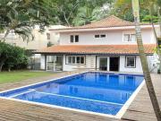 Casa com 4 dormitórios à venda, 360 m² por R$...