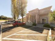 Casa com 4 dormitórios à venda, 360 m² por R$...