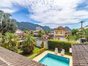 Casa com 4 dormitórios à venda, 362 m² por R$...