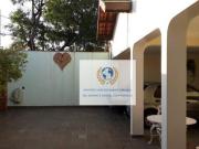 Casa com 4 dormitórios à venda, 365 m² por R$...