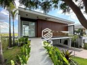 Casa com 4 dormitórios à venda, 367 m² por R$...