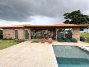 Casa com 4 dormitórios à venda, 372 m² por R$...