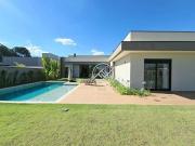 Casa com 4 dormitórios à venda, 376 m² por R$...