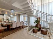 Casa com 4 dormitórios à venda, 377 m² por R$...