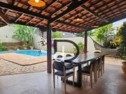 Casa com 4 dormitórios à venda, 380 m² por R$...