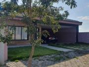 Casa com 4 dormitórios à venda, 380 m² por R$...