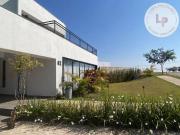 Casa com 4 dormitórios à venda, 380 m² por R$...