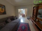 Casa com 4 dormitórios à venda, 380 m² por R$...