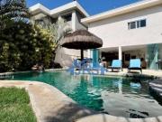 Casa com 4 dormitórios à venda, 380 m² por R$...