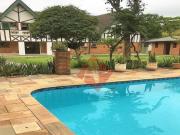 Casa com 4 dormitórios à venda, 380 m² por R$...