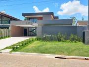 Casa com 4 dormitórios à venda, 380 m² por R$...