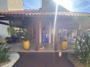 Casa com 4 dormitórios à venda, 388 m² por R$...