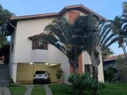 Casa com 4 dormitórios à venda, 390 m² por R$...