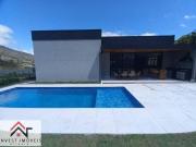 Casa com 4 dormitórios à venda, 390 m² por R$...