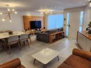 Casa com 4 dormitórios à venda, 392 m² por R$...