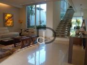 Casa com 4 dormitórios à venda, 393 m² por R$...