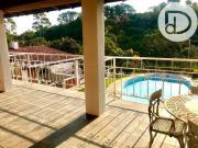 Casa com 4 dormitórios à venda, 394 m² por R$...