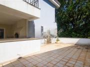 Casa com 4 dormitórios à venda, 396 m² por R$...