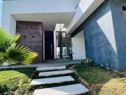 Casa com 4 dormitórios à venda, 399 m² por R$...