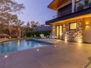 Casa com 4 dormitórios à venda, 399 m² por R$...