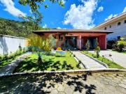 Casa com 4 dormitórios à venda, 400 m² por R$...