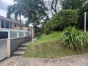 Casa com 4 dormitórios à venda, 400 m² por R$...