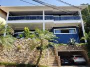 Casa com 4 dormitórios à venda, 400 m² por R$...