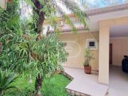 Casa com 4 dormitórios à venda, 400 m² por R$...