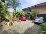 Casa com 4 dormitórios à venda, 400 m² por R$...