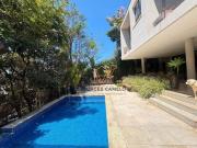 Casa com 4 dormitórios à venda, 400 m² por R$...