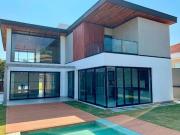 Casa com 4 dormitórios à venda, 400 m² por R$...