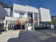 Casa com 4 dormitórios à venda, 400 m² por R$...