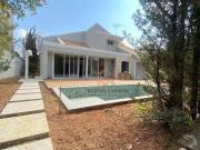 Casa com 4 dormitórios à venda, 400 m² por R$...