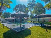Casa com 4 dormitórios à venda, 400 m² por R$...