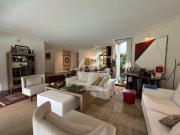 Casa com 4 dormitórios à venda, 400 m² por R$... Casa com 4 dormitórios à venda, 400 m² por R$...