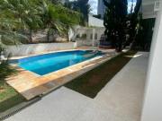 Casa com 4 dormitórios à venda, 400 m² por R$...