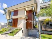 Casa com 4 dormitórios à venda, 403 m² por R$...