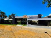 Casa com 4 dormitórios à venda, 404 m² por R$...