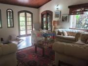 Casa com 4 dormitórios à venda, 406 m² por R$...
