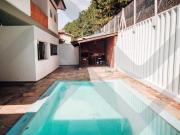 Casa com 4 dormitórios à venda, 408 m² por R$...