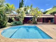 Casa com 4 dormitórios à venda, 409 m² por R$...