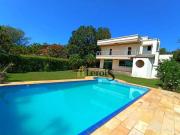 Casa com 4 dormitórios à venda, 412 m² por R$...
